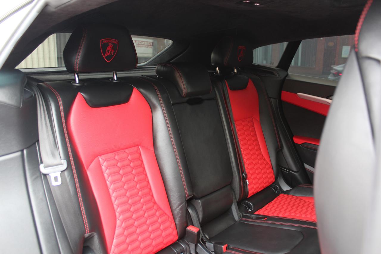 2020 Lamborghini Urus  Photo