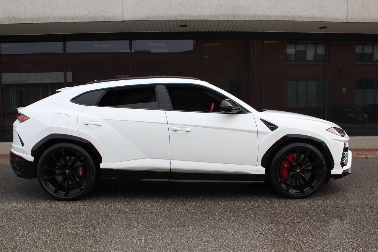 2020 Lamborghini Urus  Photo