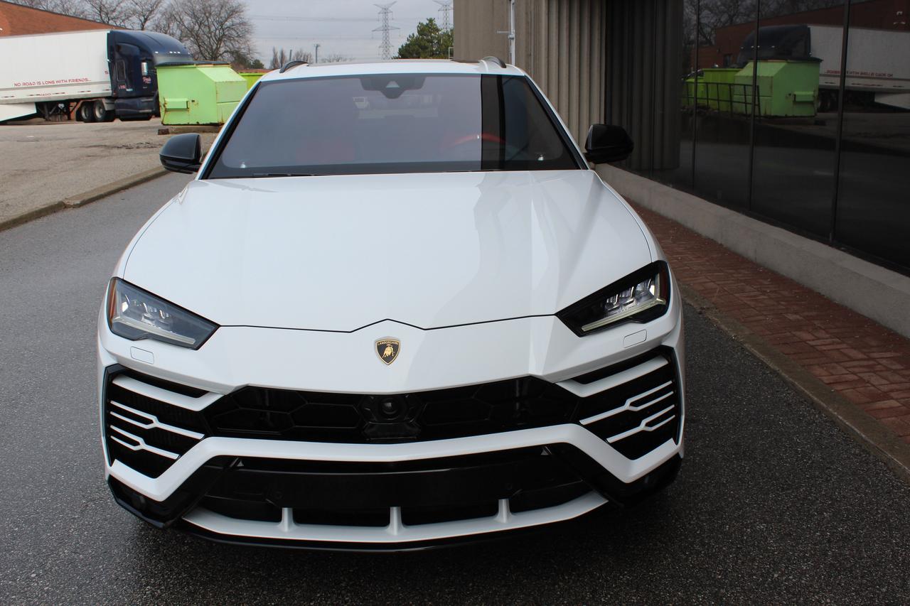 2020 Lamborghini Urus  Photo