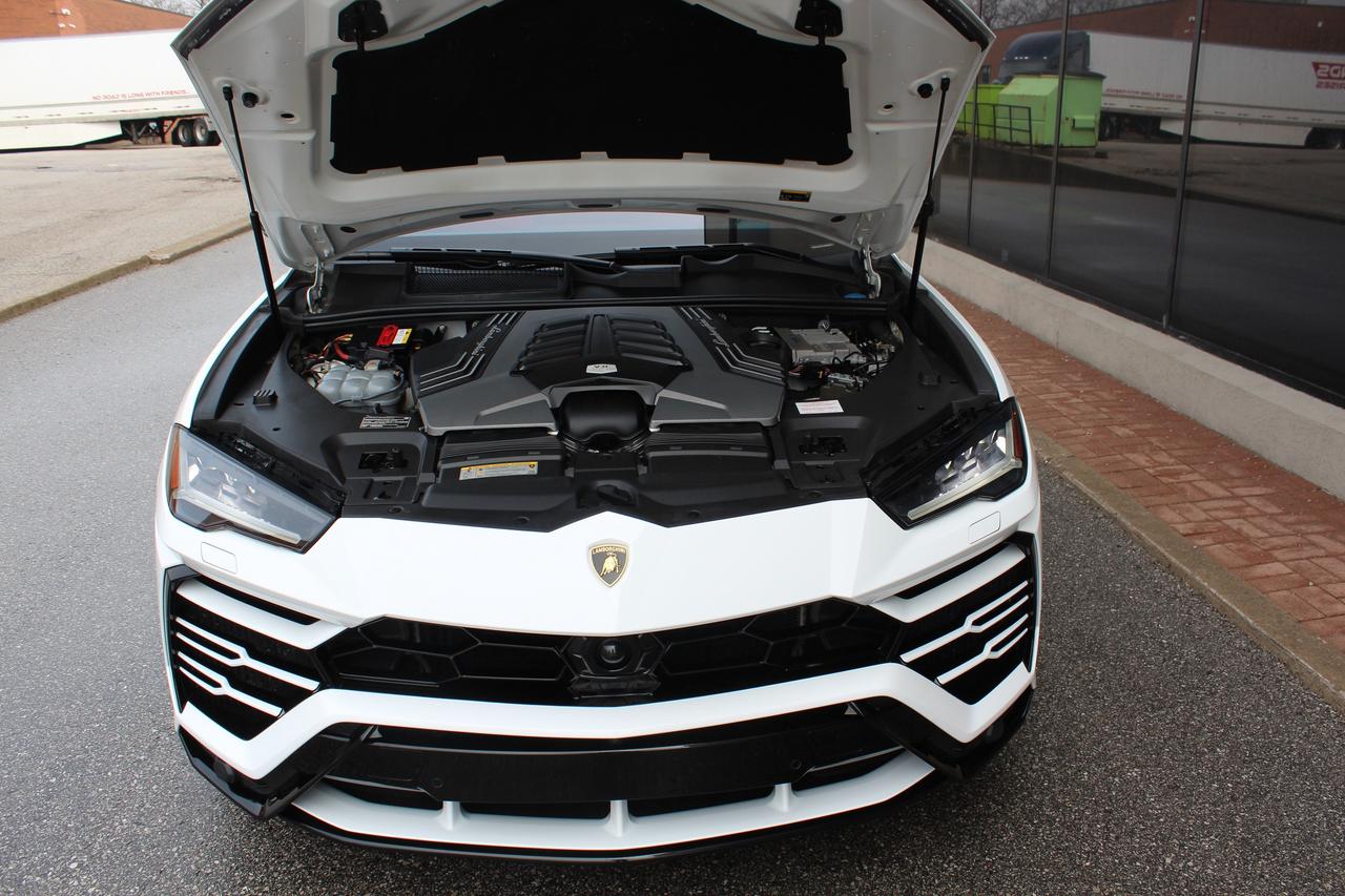 2020 Lamborghini Urus  Photo