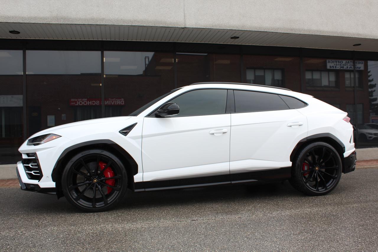 2020 Lamborghini Urus  Photo