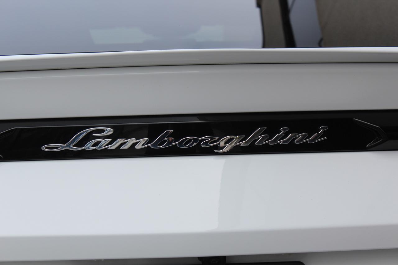 2020 Lamborghini Urus  Photo