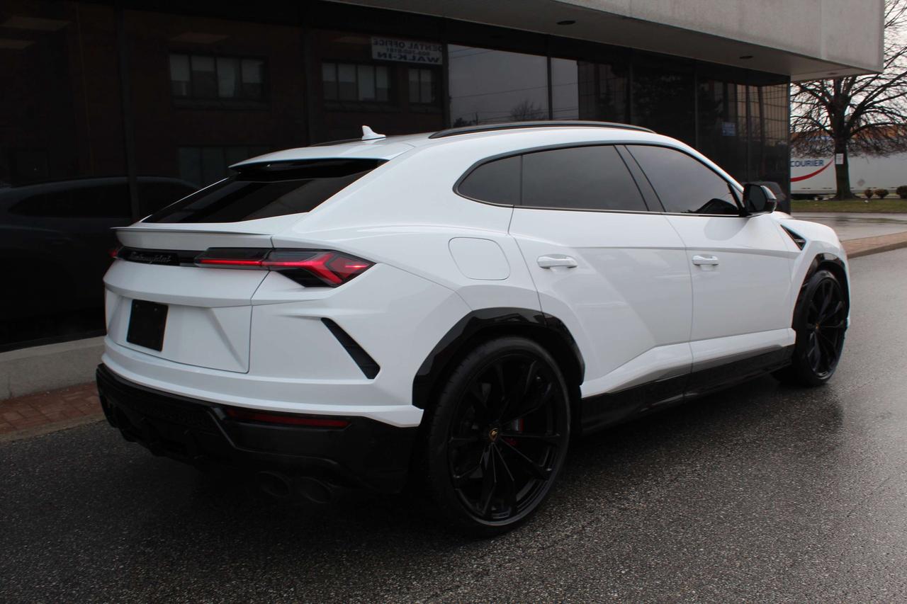2020 Lamborghini Urus  Photo
