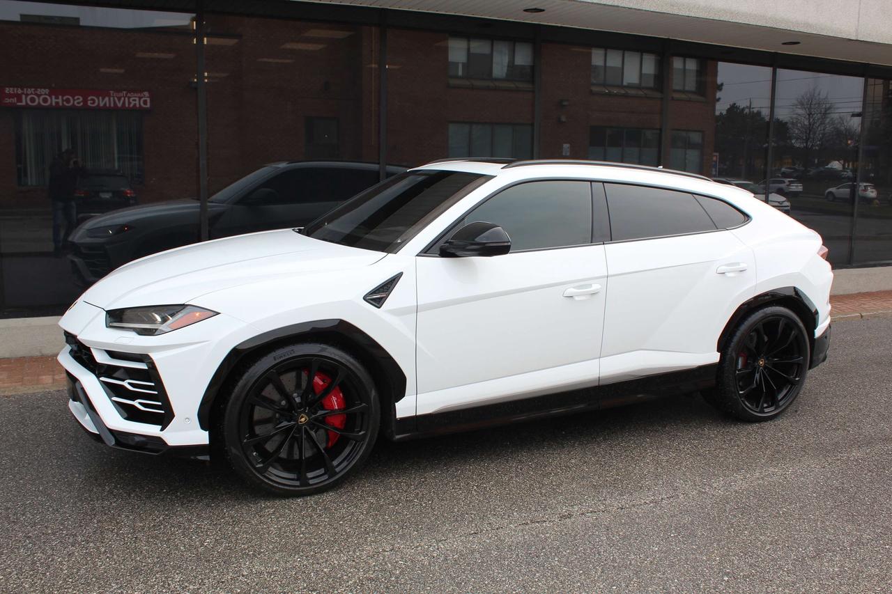 2020 Lamborghini Urus  Photo