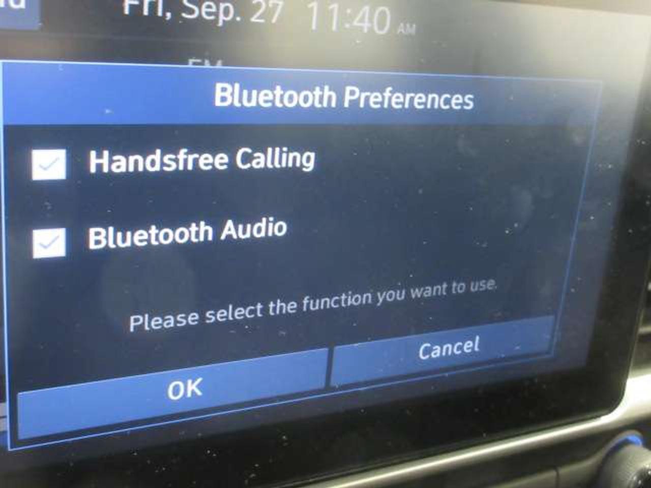 2024 Hyundai Venue PREFERRED, A/C, HTD. SEATS, APPLE/ANDROID, 66K! Photo