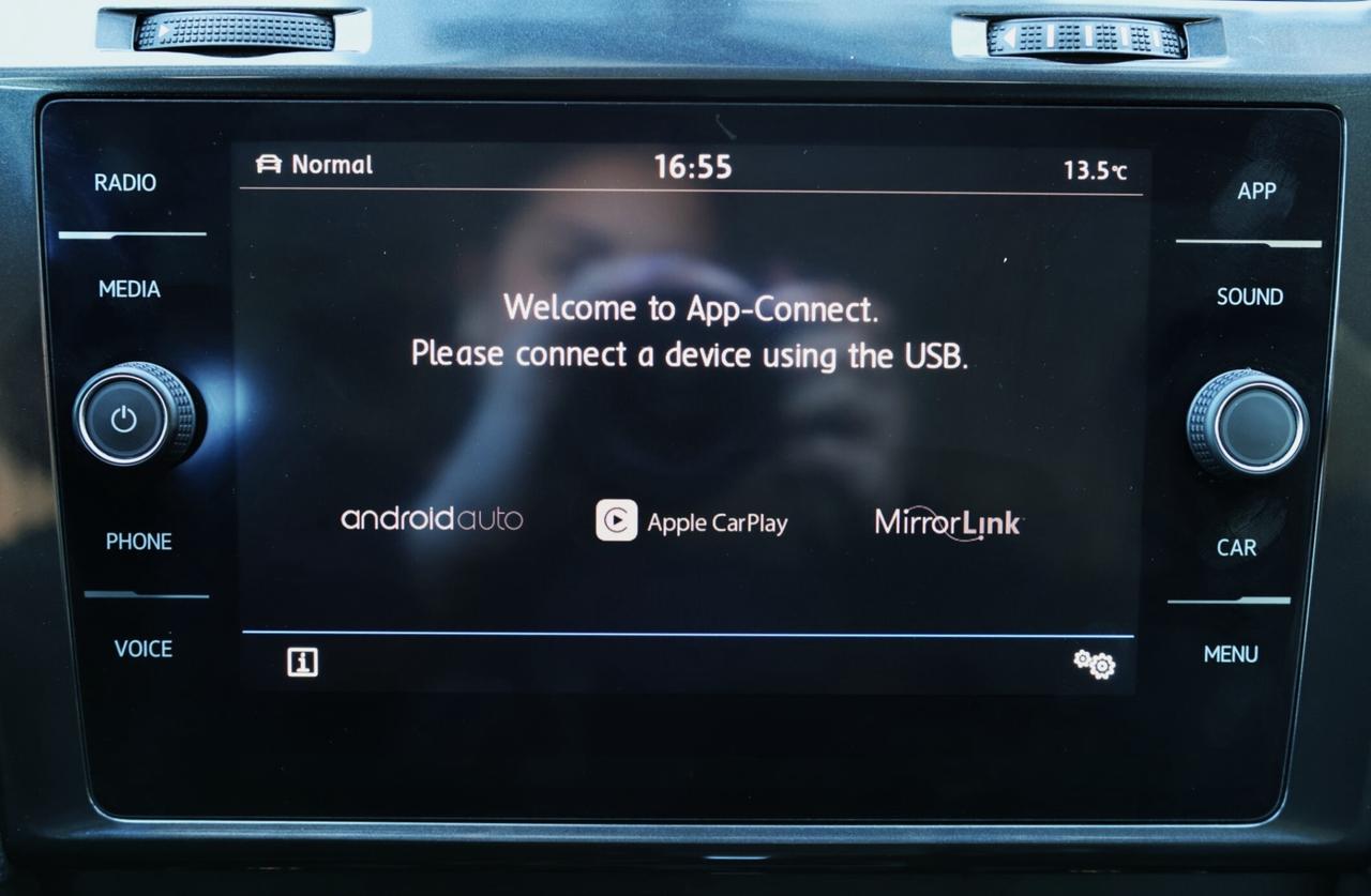 2020 Volkswagen e-Golf COMFORTLINE/LEATHER/P SEATS/HEATED SEATS/BCAM/PARK Photo