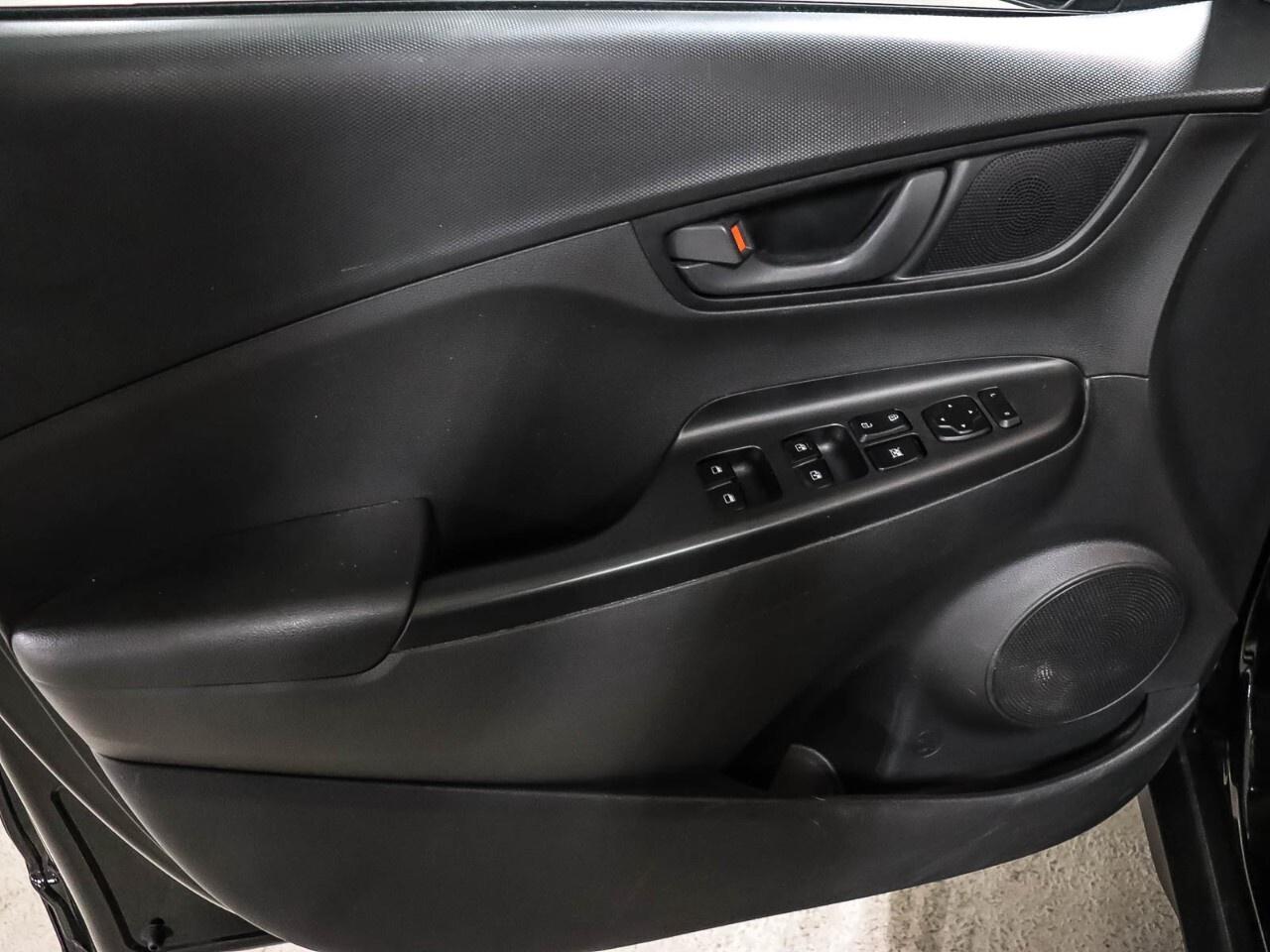 2020 Hyundai KONA 2.0L Preferred FWD Photo