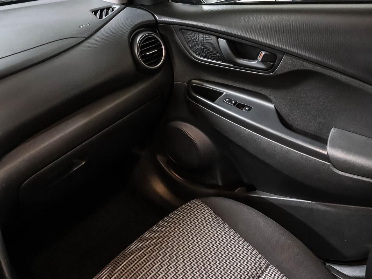 2020 Hyundai KONA 2.0L Preferred FWD Photo