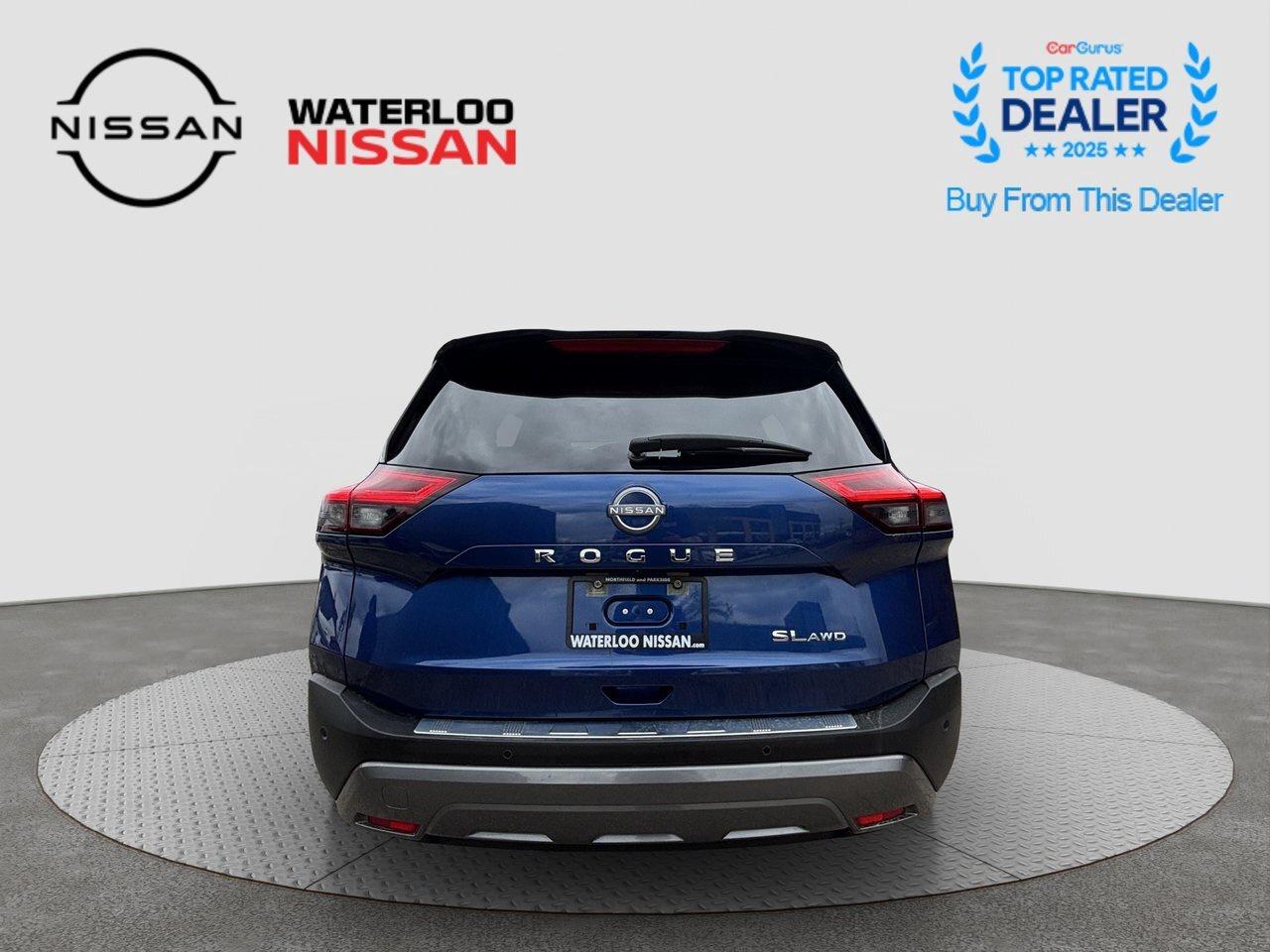 2023 Nissan Rogue SL Photo3
