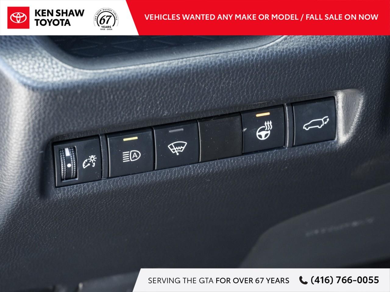 2021 Toyota RAV4 XLE 4dr All-wheel Drive Photo