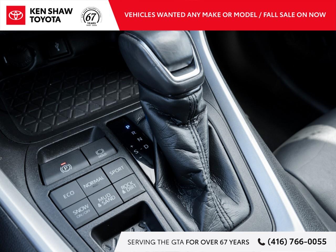 2021 Toyota RAV4 XLE 4dr All-wheel Drive Photo