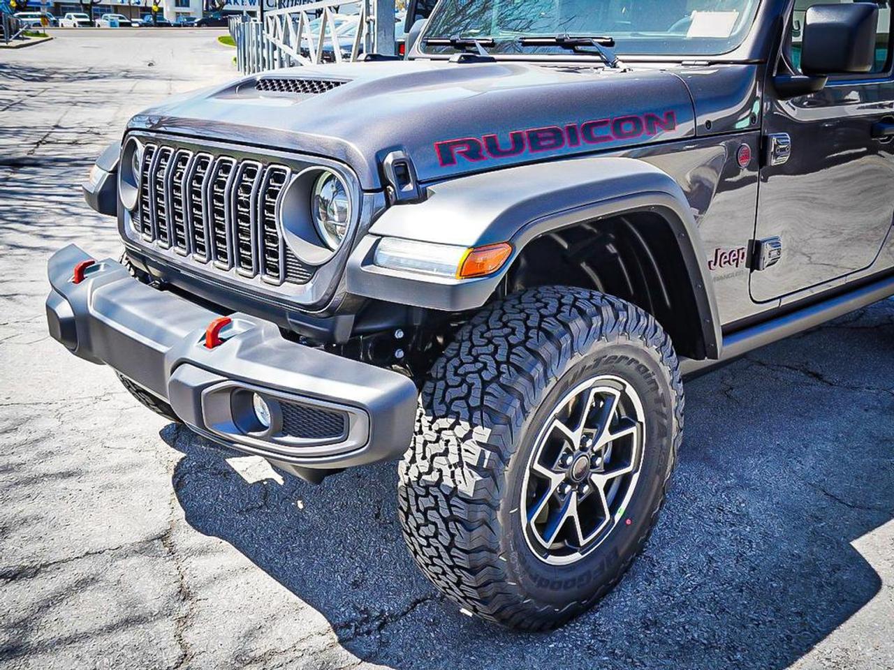 2026 Jeep Wrangler  Photo3