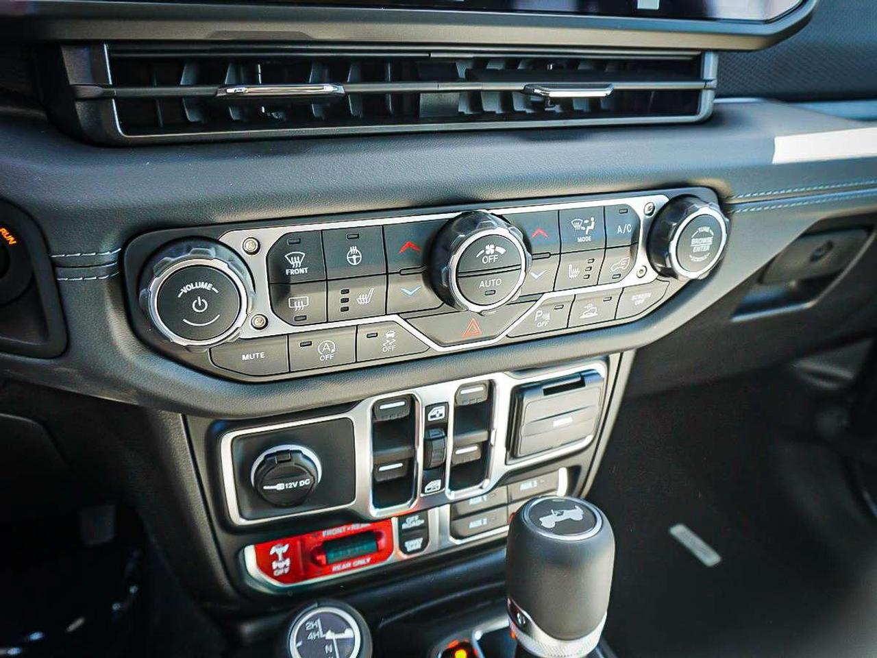 2026 Jeep Wrangler  Photo