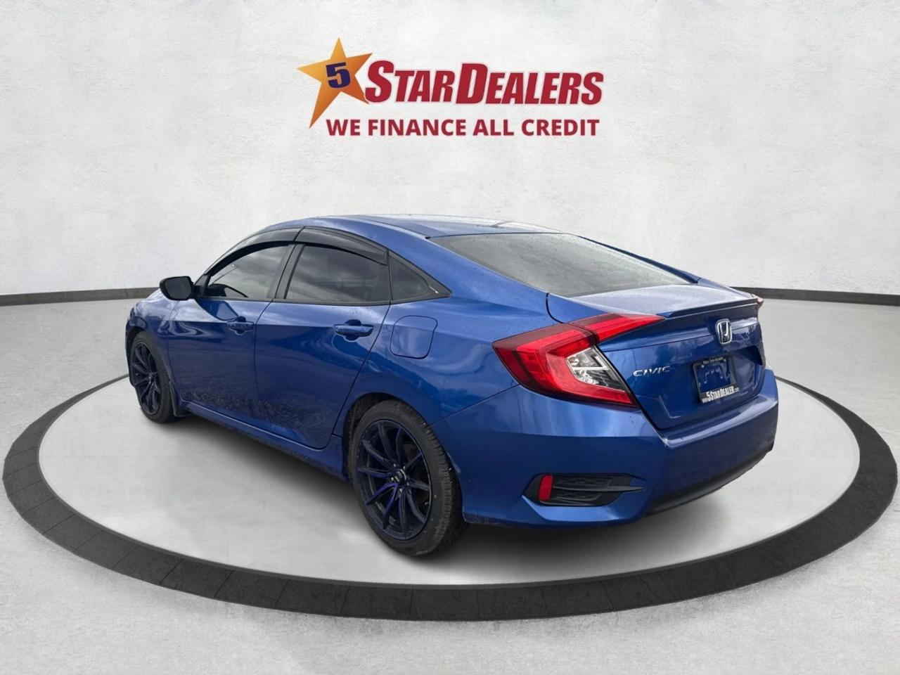 2018 Honda Civic Sedan SE CVT CLEAN MUST SEE WI FINANCE ALL CREDIT! Photo