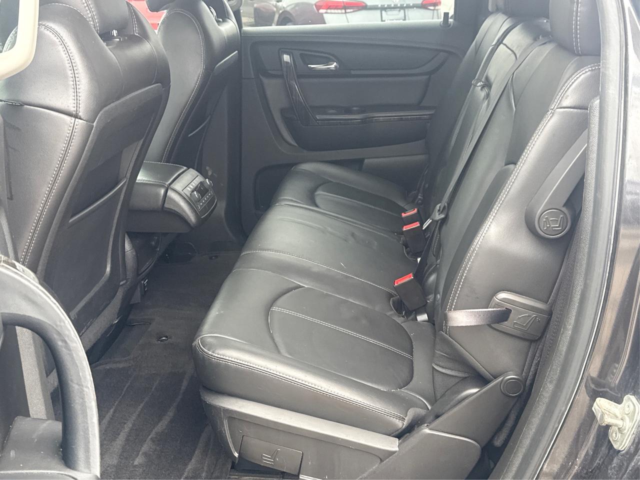 2016 GMC Acadia NAV LEATHER SUNROOF LOADED! WE FINANCE ALL CREDIT Photo