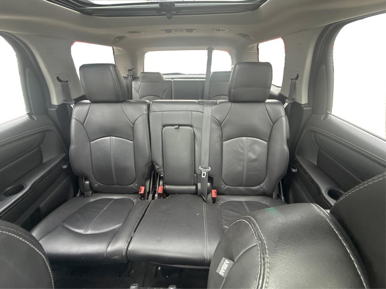 2016 GMC Acadia NAV LEATHER SUNROOF LOADED! WE FINANCE ALL CREDIT Photo