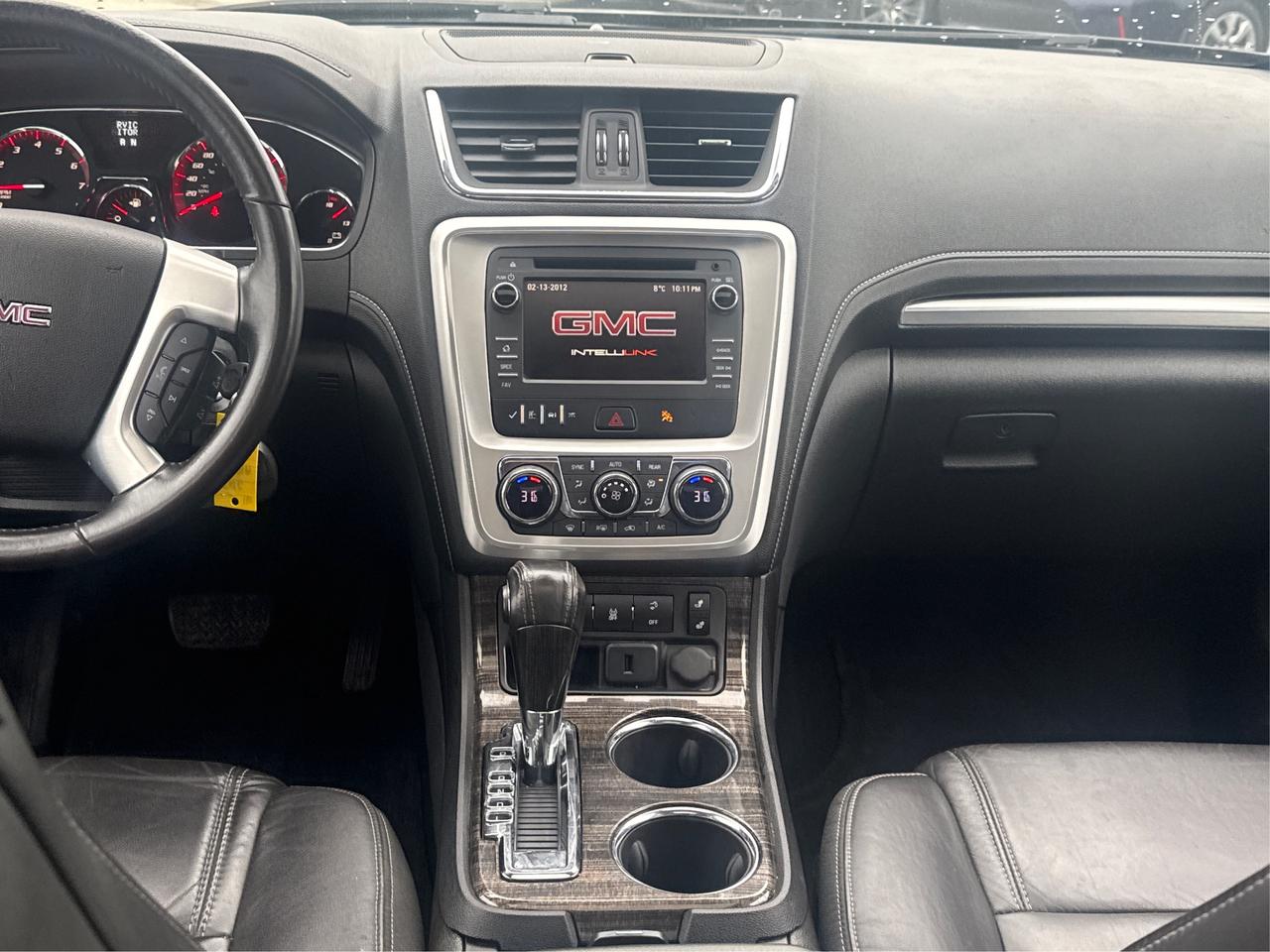 2016 GMC Acadia NAV LEATHER SUNROOF LOADED! WE FINANCE ALL CREDIT Photo