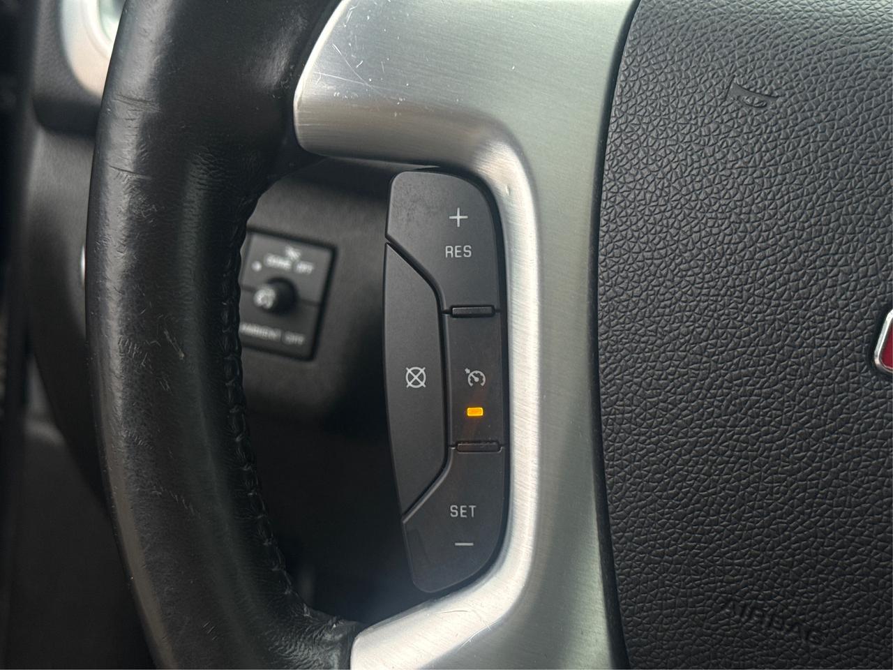 2016 GMC Acadia NAV LEATHER SUNROOF LOADED! WE FINANCE ALL CREDIT Photo