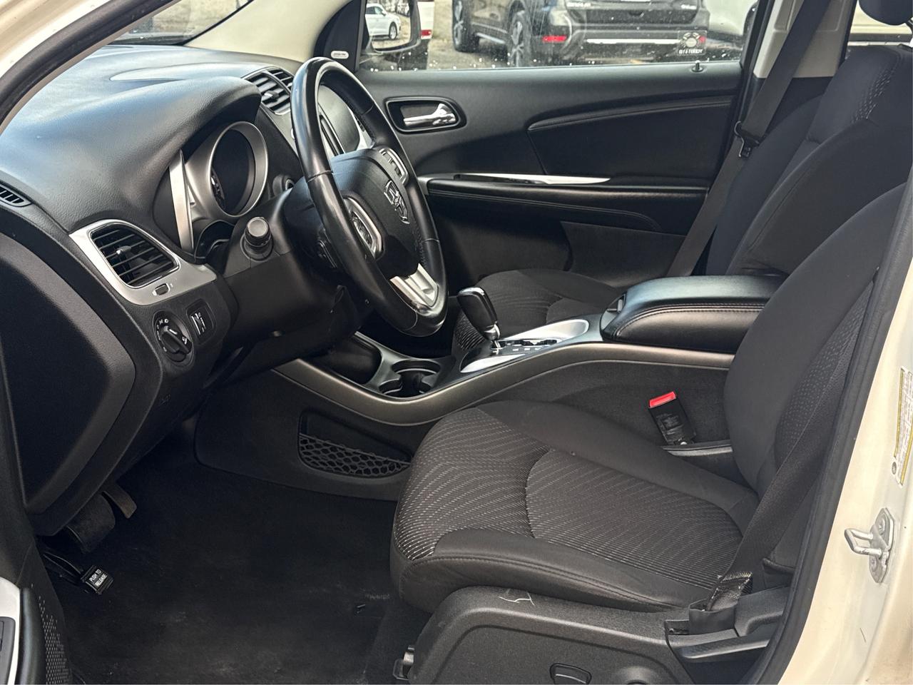 2016 Dodge Journey 7 PASS NAV HEATED SEATS CLEAN WE FINANCE ALL CREDT Photo