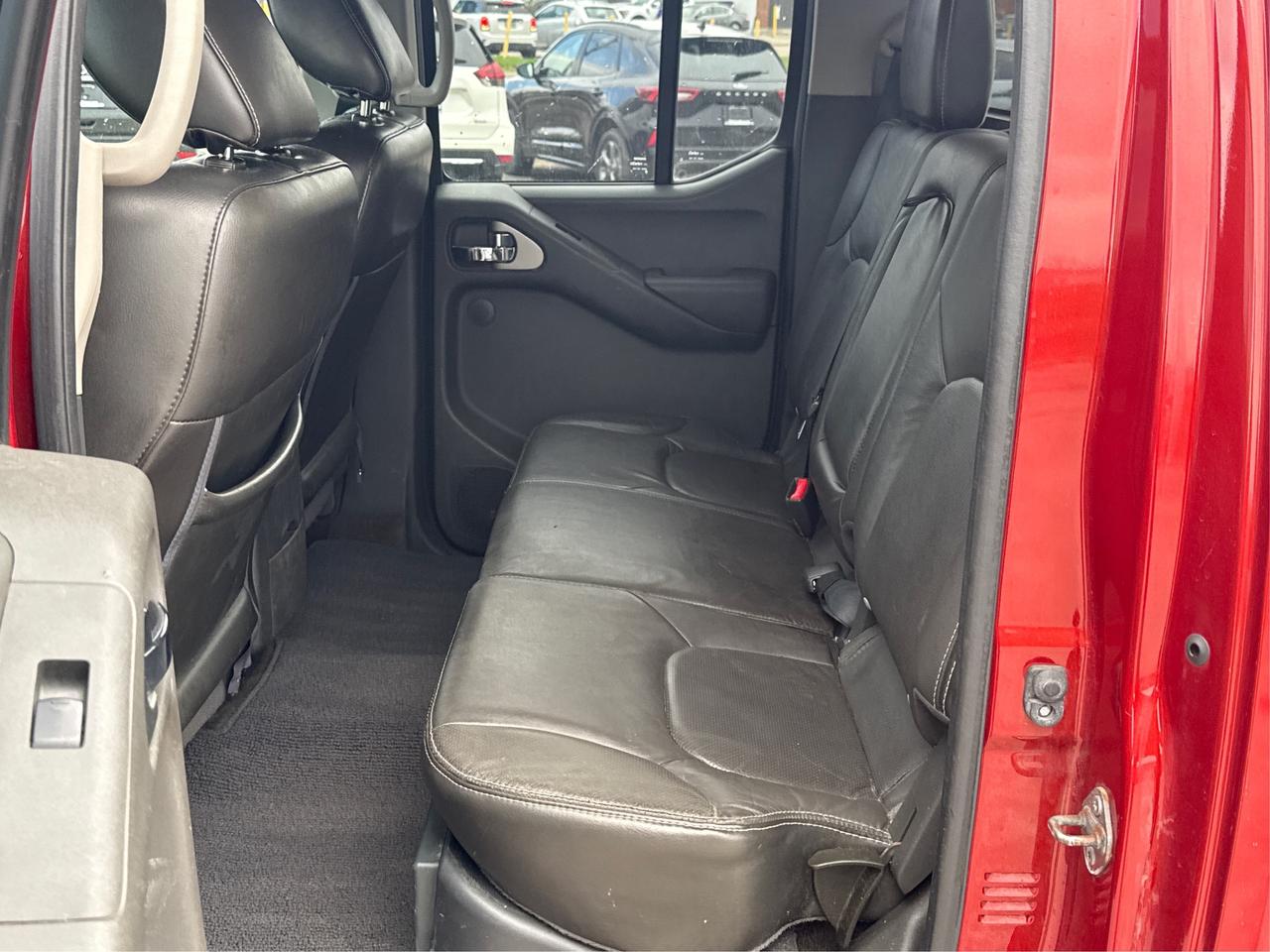 2016 Nissan Frontier 4WD Crew Cab SWB Auto PRO-4X WE FINANCE ALL CREDIT Photo