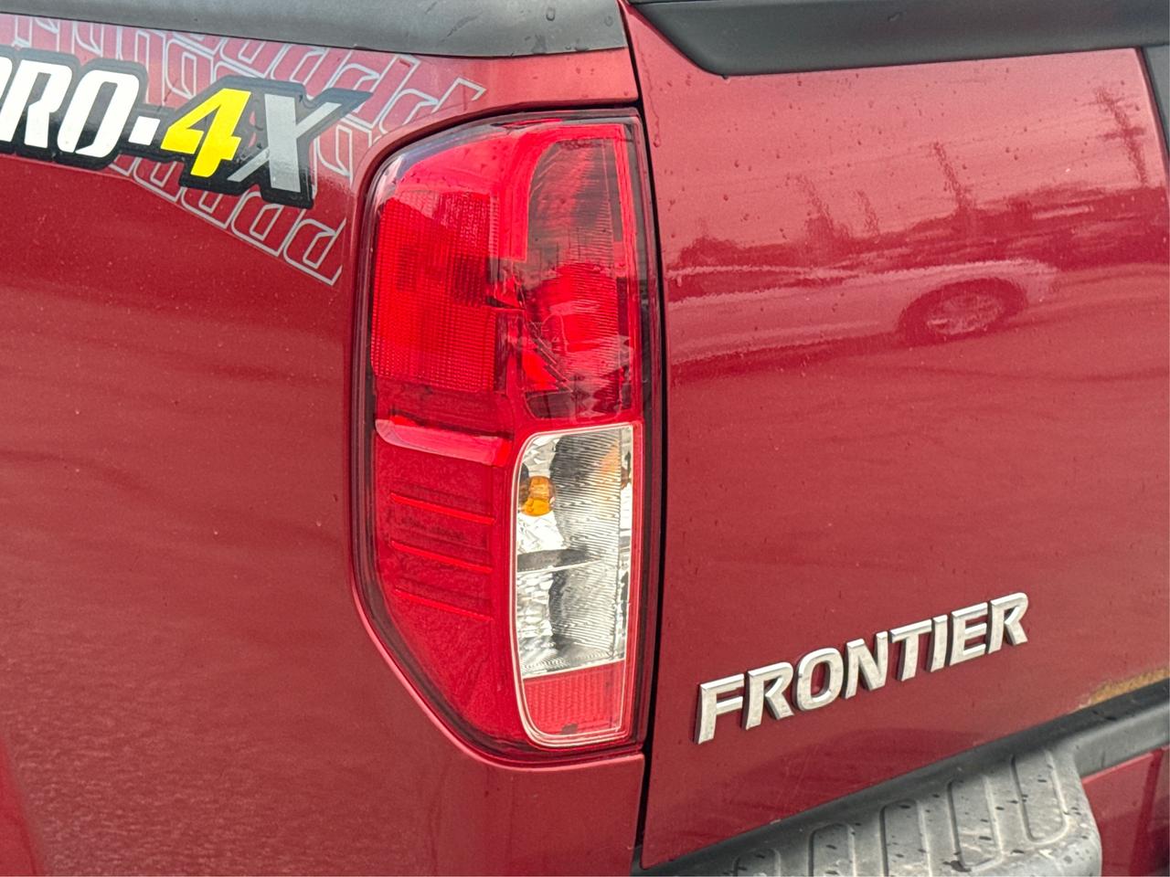 2016 Nissan Frontier 4WD Crew Cab SWB Auto PRO-4X WE FINANCE ALL CREDIT Photo