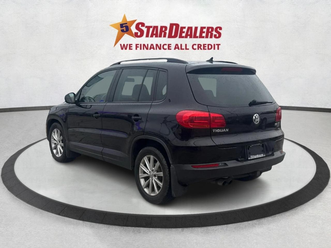 2014 Volkswagen Tiguan LEATHER PANO ROOF HEATED SEATS WE FINANCE ALL! Photo