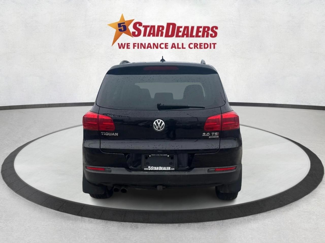 2014 Volkswagen Tiguan LEATHER PANO ROOF HEATED SEATS WE FINANCE ALL! Photo