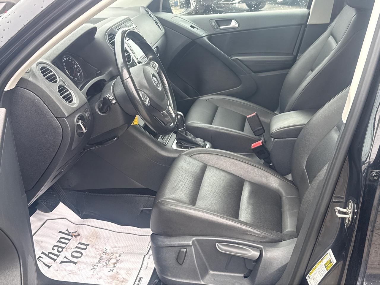 2014 Volkswagen Tiguan LEATHER PANO ROOF HEATED SEATS WE FINANCE ALL! Photo