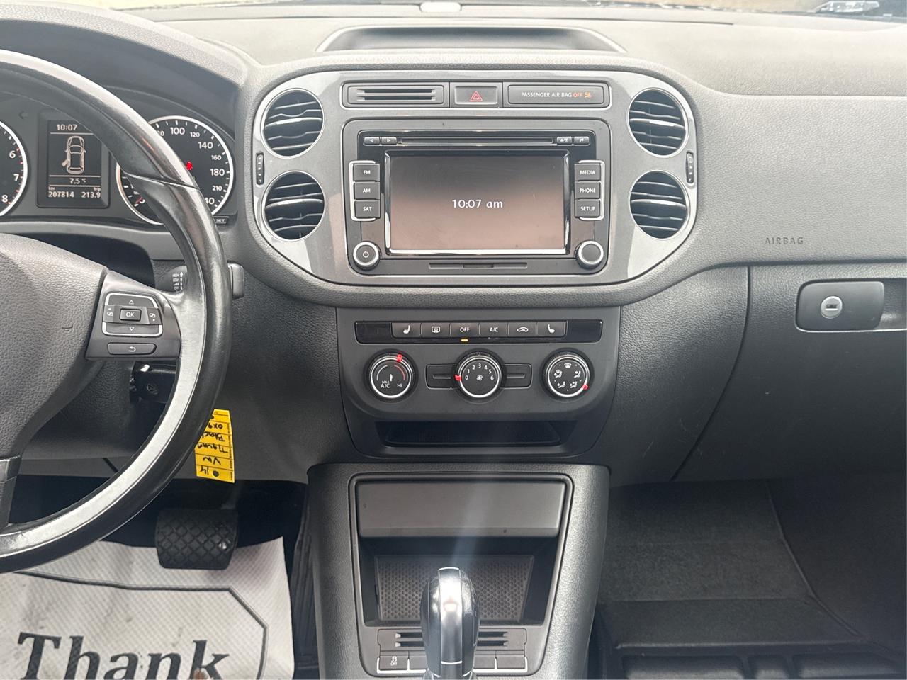2014 Volkswagen Tiguan LEATHER PANO ROOF HEATED SEATS WE FINANCE ALL! Photo