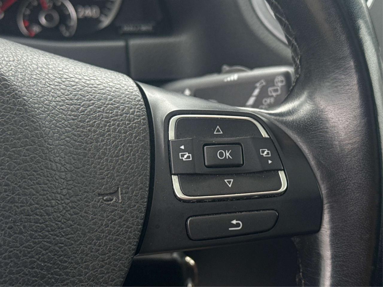 2014 Volkswagen Tiguan CERTIFIED LEATHER PANO ROOF  WE FINANCE ALL CREDIT Photo