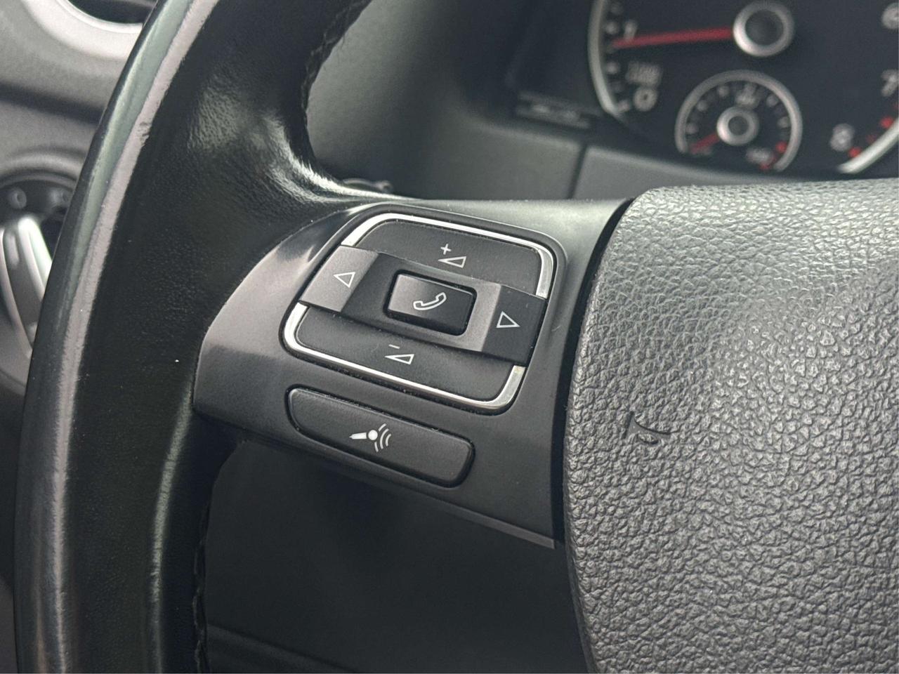 2014 Volkswagen Tiguan CERTIFIED LEATHER PANO ROOF  WE FINANCE ALL CREDIT Photo