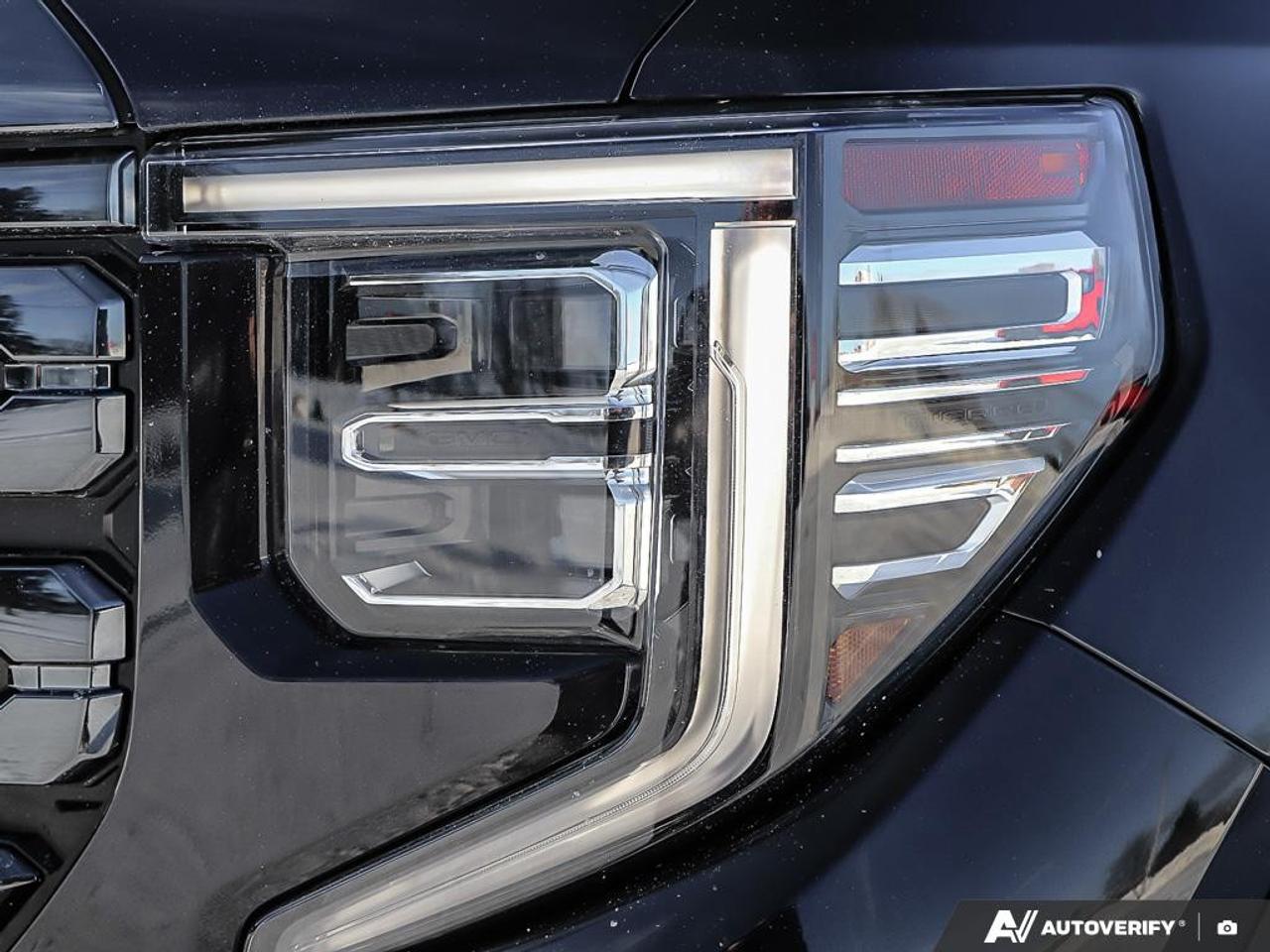 2023 GMC Sierra 1500 Crew Cab Short Box 4-Wheel Drive Denali Ultimate Photo