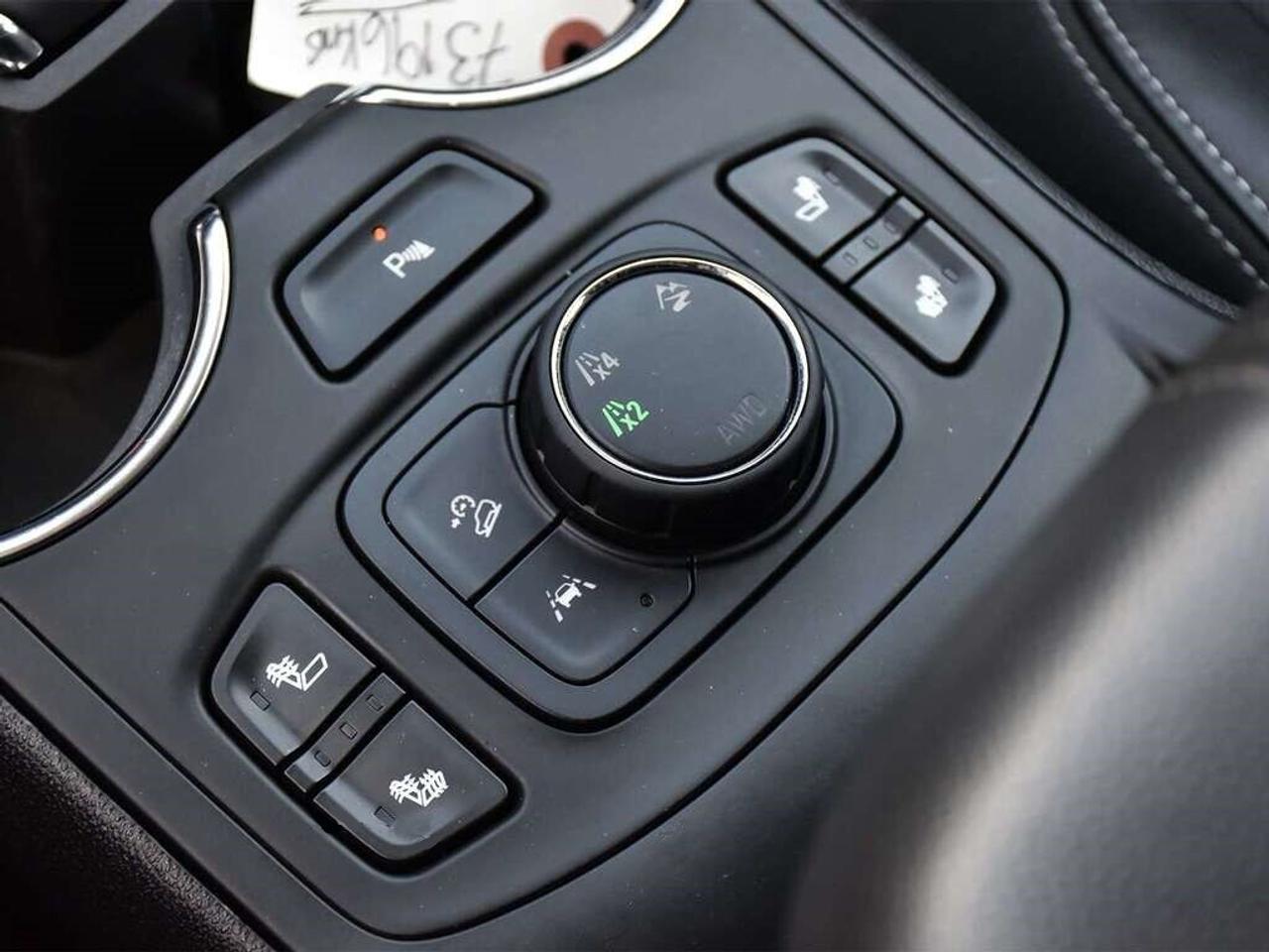 2023 GMC Terrain SLT AWD ~Heated Leather ~Moonroof ~Bluetooth ~Cam Photo