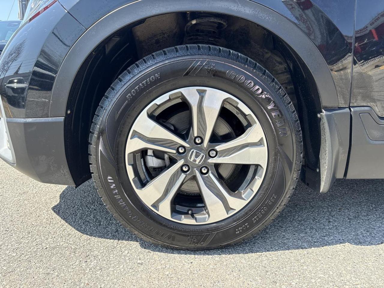 2022 Honda CR-V LX AWD Honda Certified w/2 Sets of Tires Photo