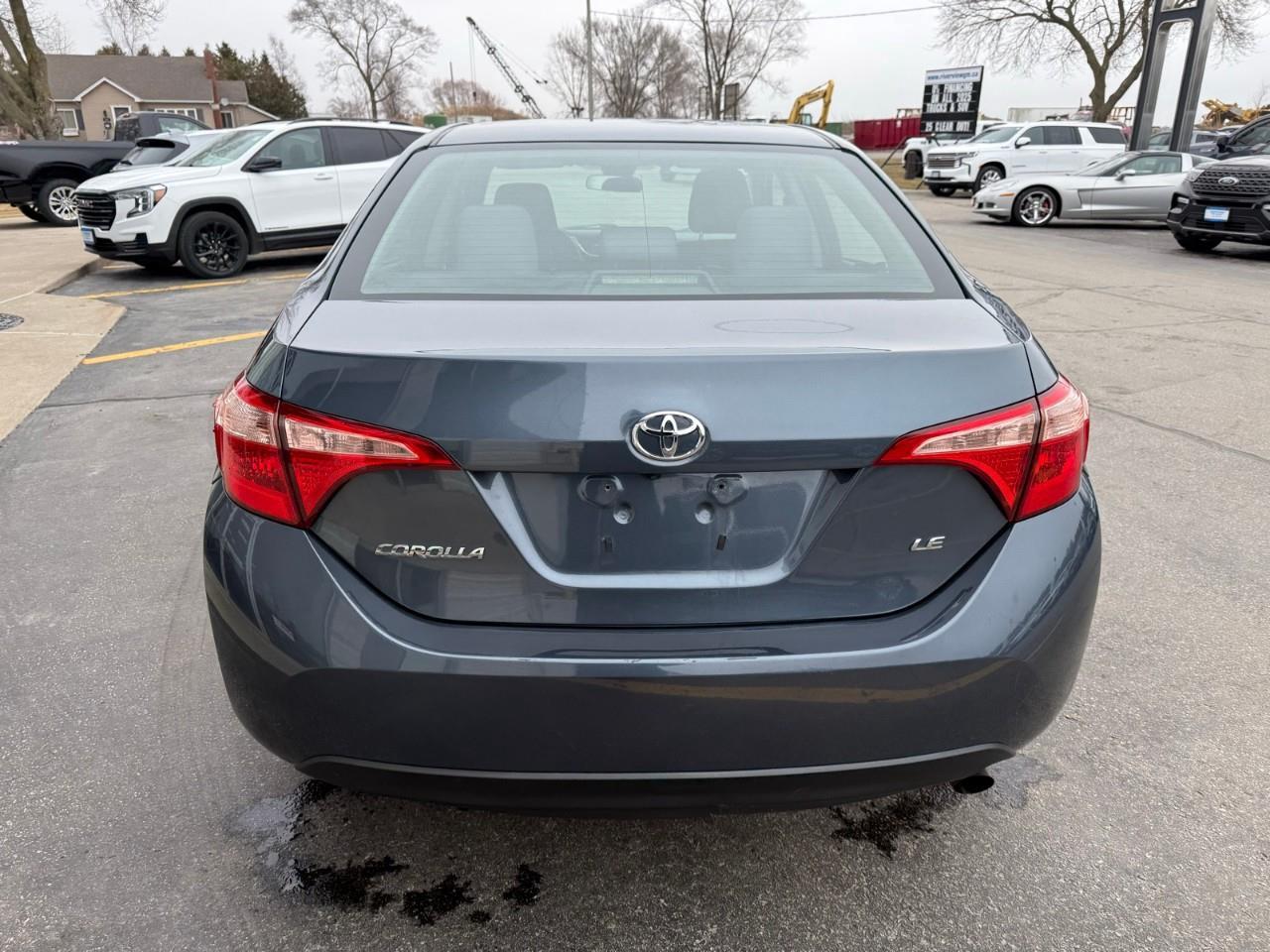 2019 Toyota Corolla LE (CVTi-S) 4dr Sedan Photo