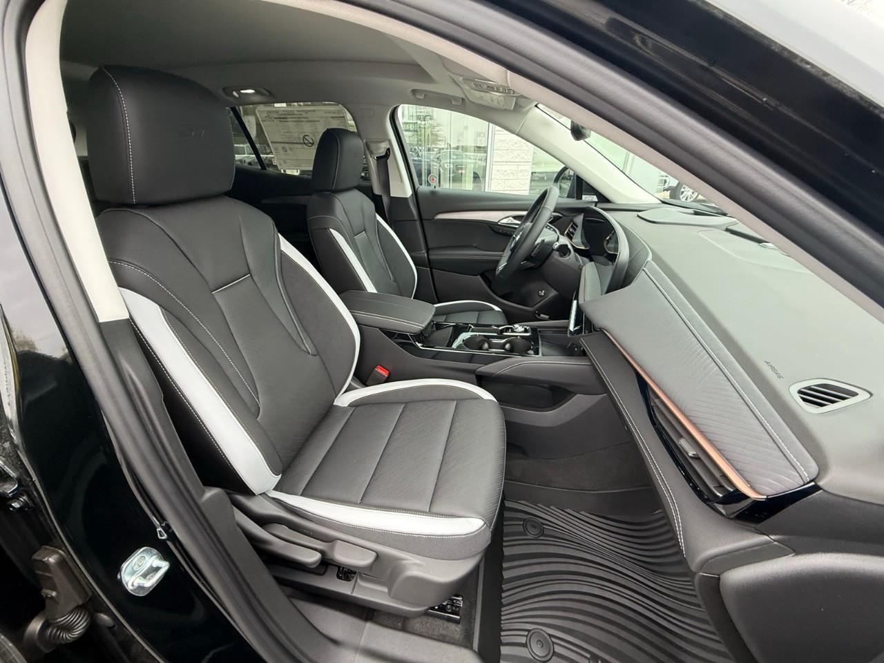 2026 Buick Envision Sport Touring 4dr All-Wheel Drive Photo