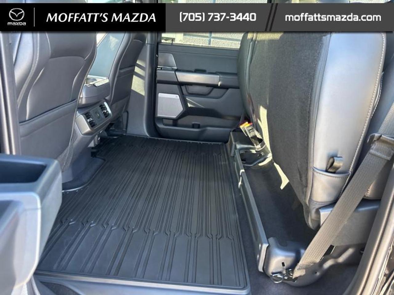 2025 Ford F-150 Lariat Photo