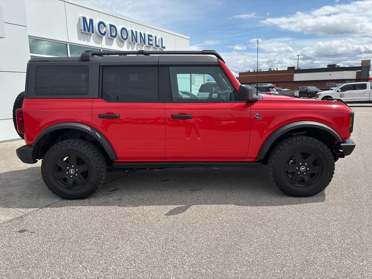 2022 Ford Bronco Black Diamond 4 Door 4x4 Photo