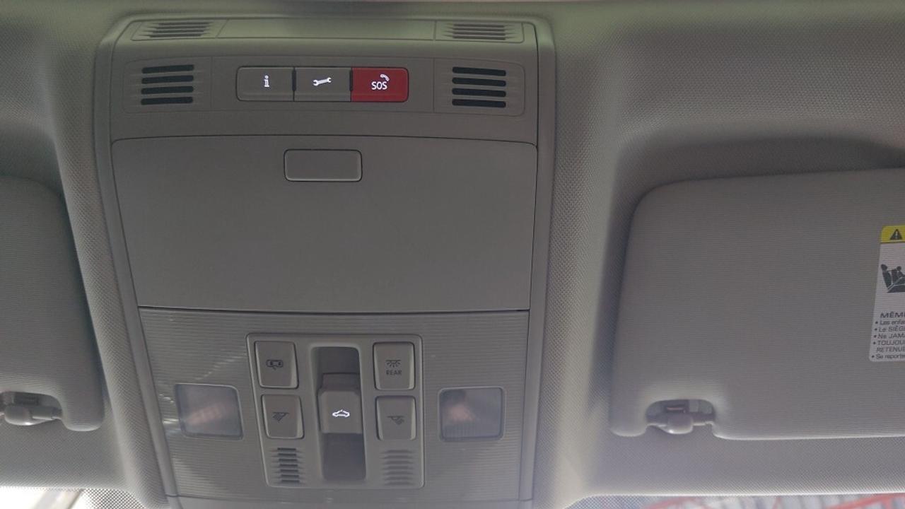 2024 Volkswagen Jetta Highline/Leather/Sunroof/NAVI/Lane Assist/Android Photo