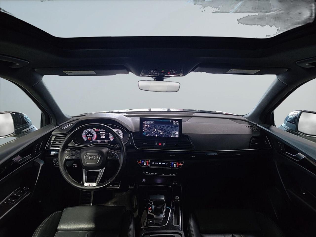 2022 Audi Q5 Progressiv S Line / Leather / NAV / Sunroof / Clea Photo