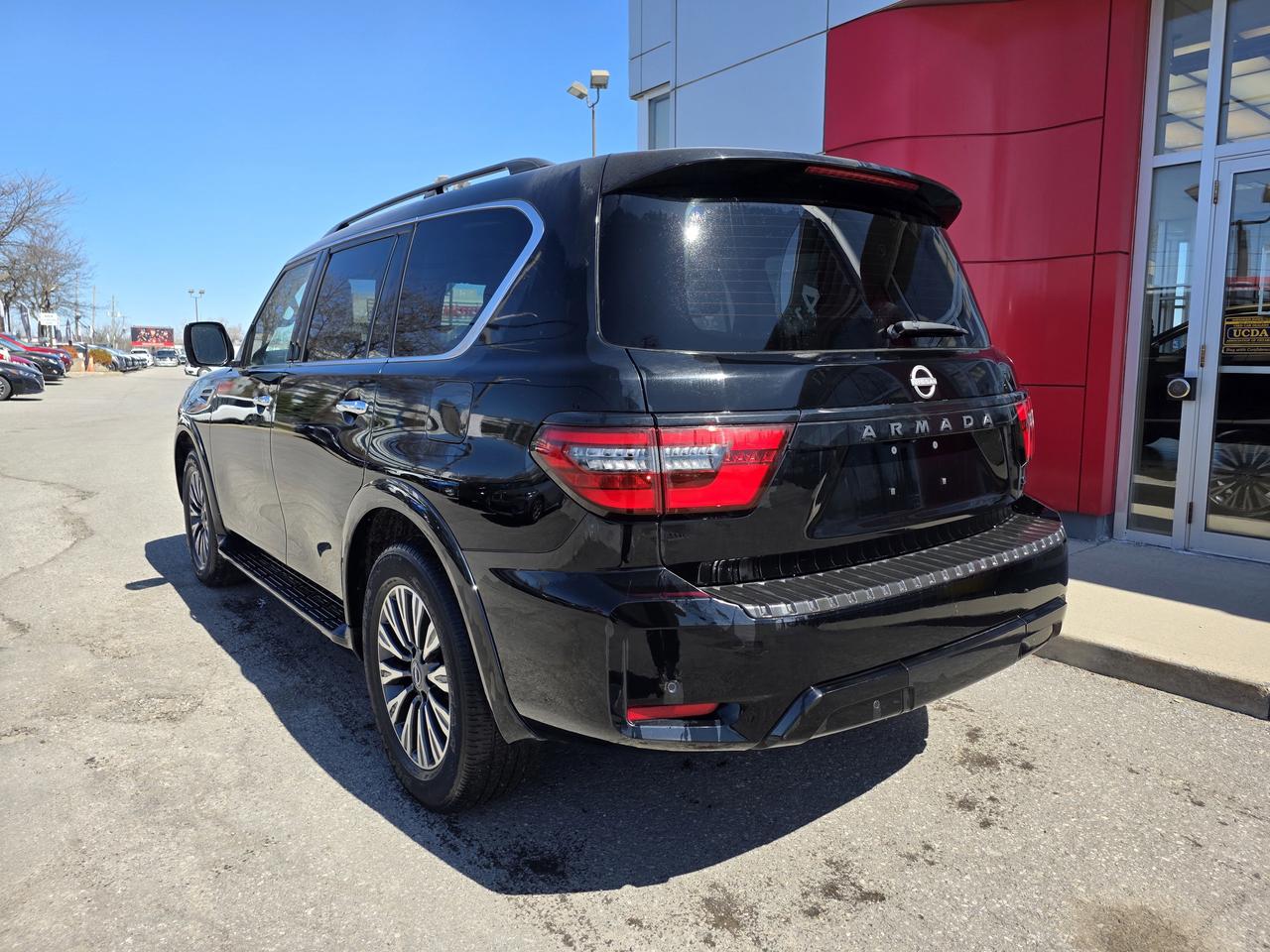 2023 Nissan Armada SL Photo