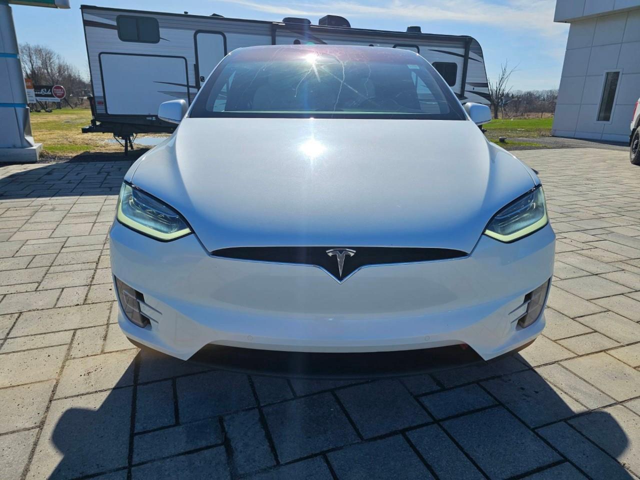 2020 Tesla Model X Long Range Plus 4dr Sport Utility Photo