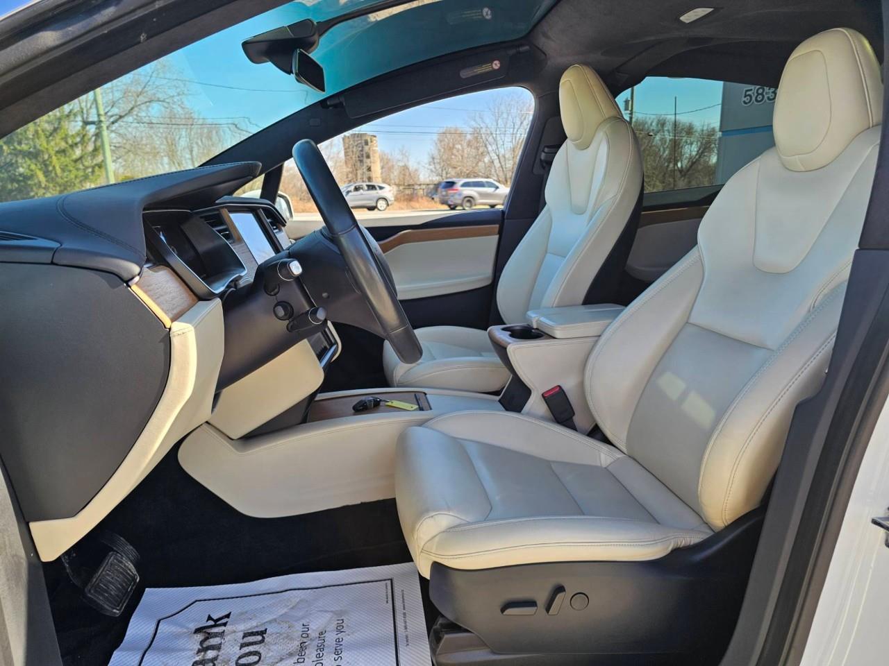 2020 Tesla Model X Long Range Plus 4dr Sport Utility Photo