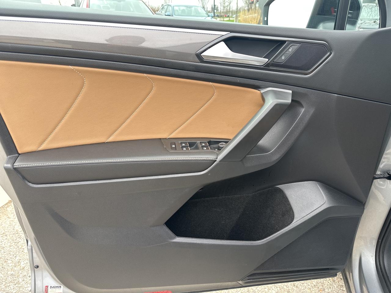 2023 Volkswagen Tiguan Comfortline R-Line Black Edition 4MOTION Photo