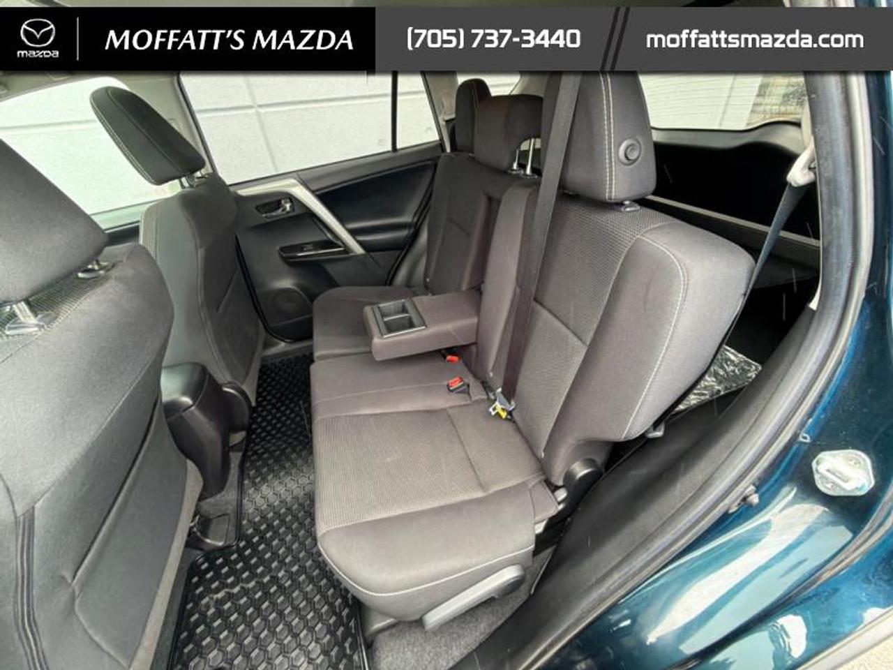 2018 Toyota RAV4 AWD XLE Photo