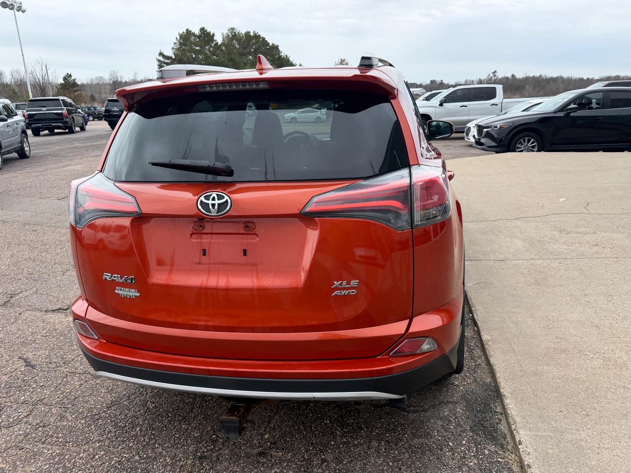 2016 Toyota RAV4 XLE 4dr All-wheel Drive Photo