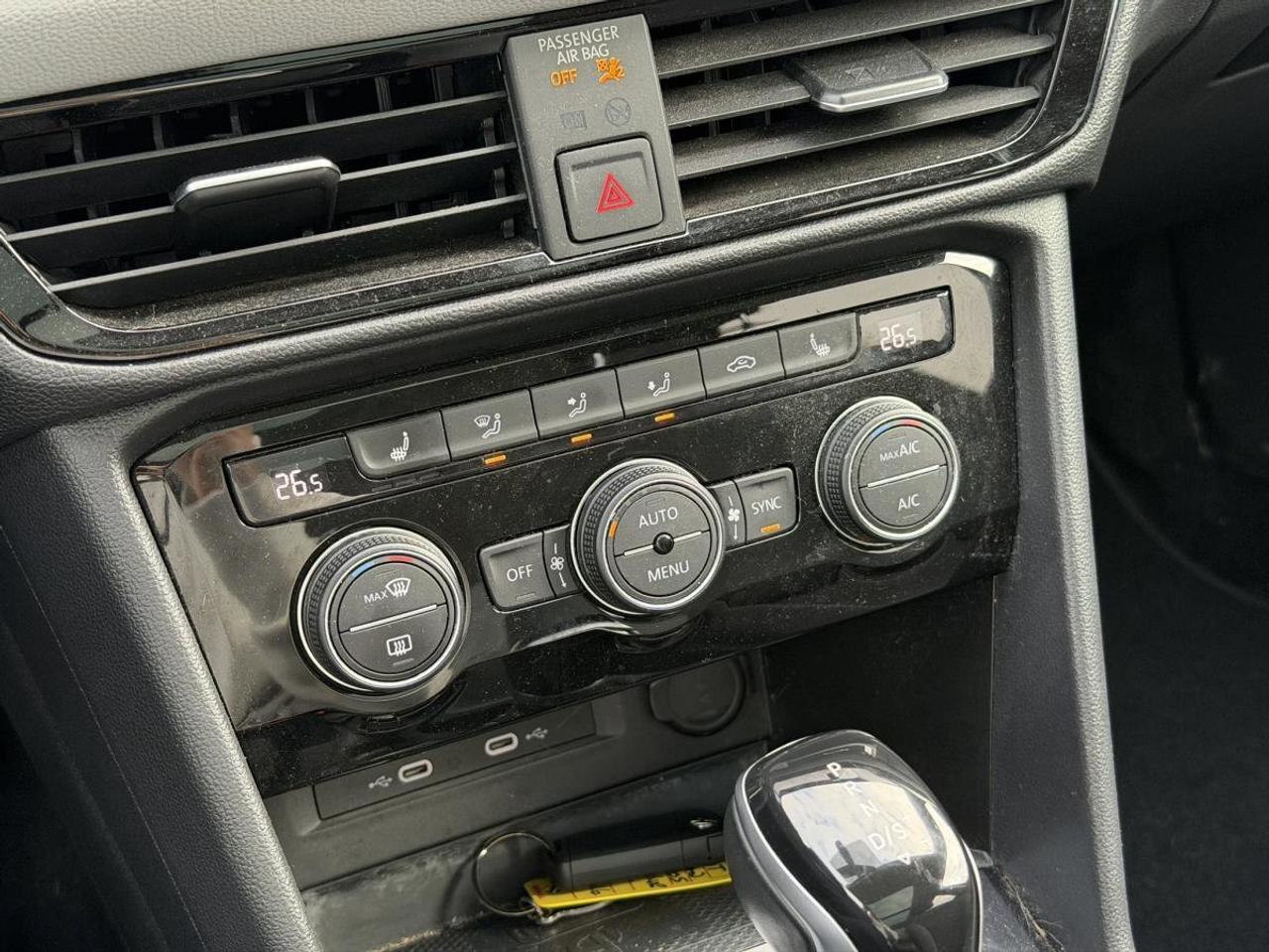 2022 Volkswagen Taos  Photo