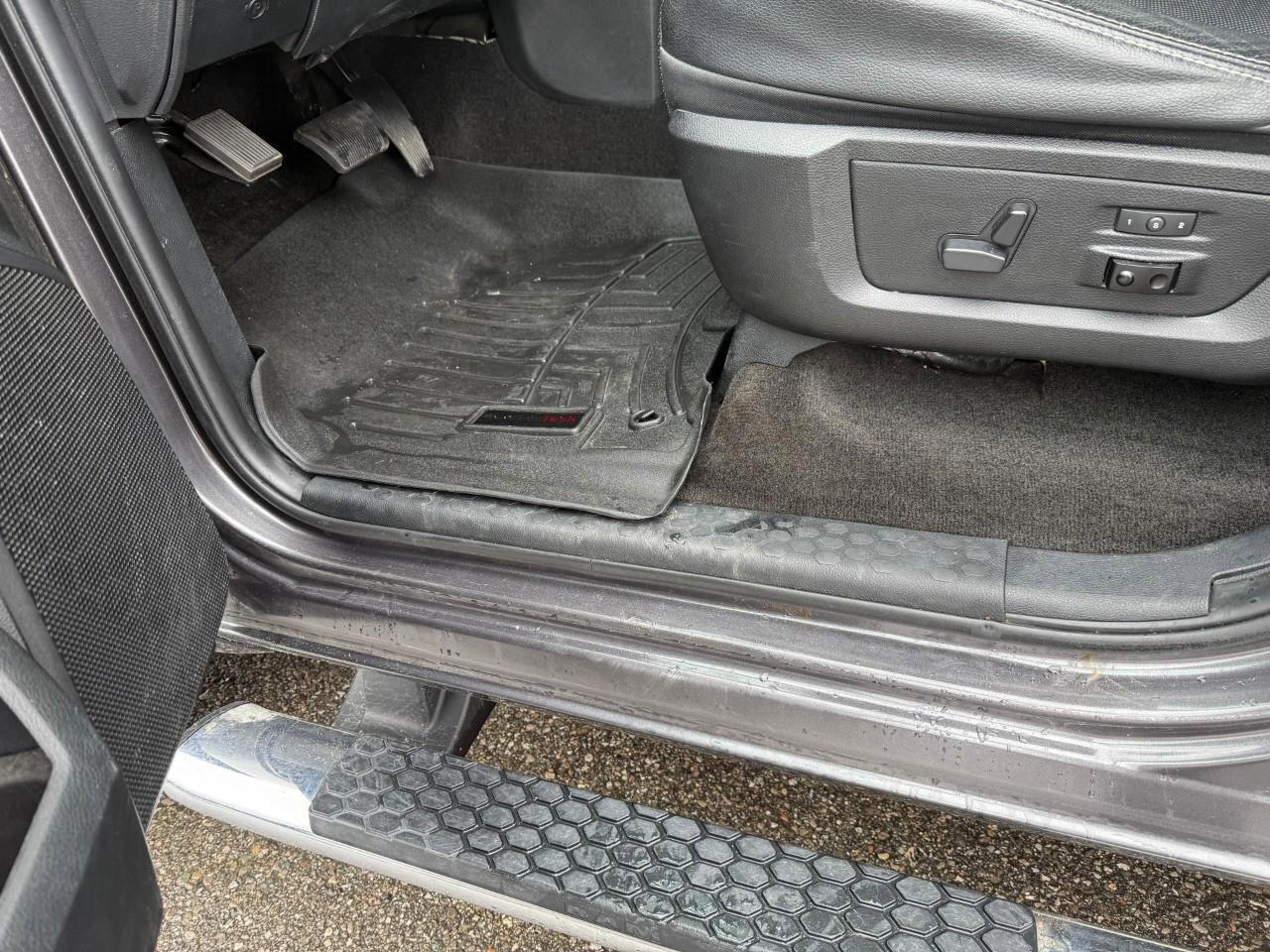 2017 RAM 1500 4WD Crew Cab 140.5  Laramie Photo