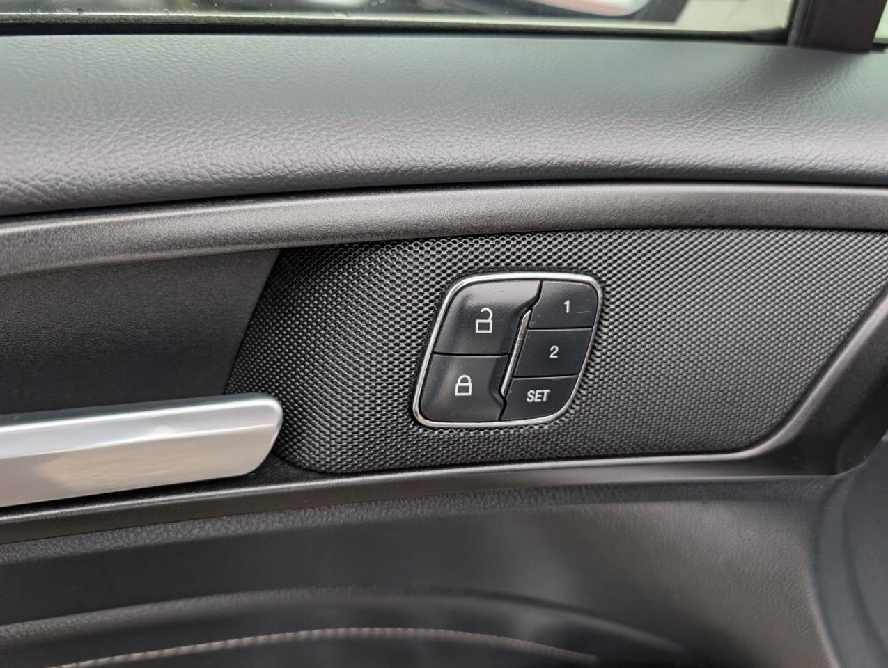 2017 Ford Fusion TITANIUM AWD   NAV   LEATHER   SUNROOF   CAMERA Photo