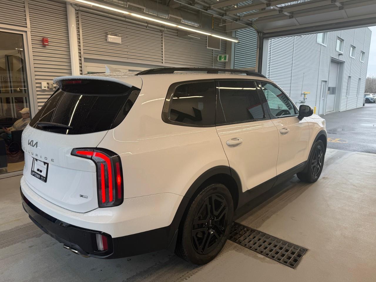 2024 Kia Telluride X-Line w/Terracotta Brown Interior 4dr All-Wheel Drive Photo